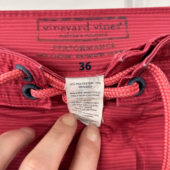 Vineyard Vines Performance Swim Trunks Sz 36 Drawstring Board Shorts Vacation - Picture 3 of 8